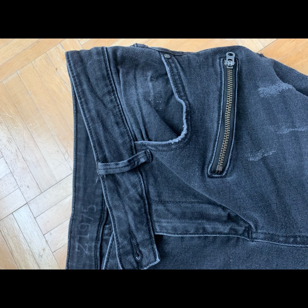 Jeans - Picture 4 of 5